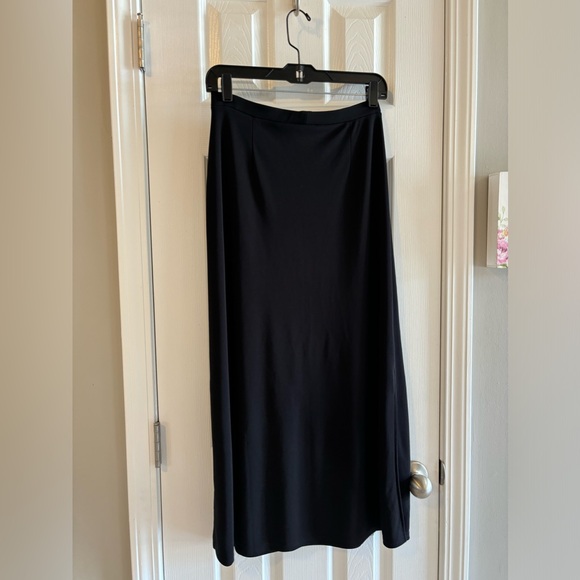 Vintage Petite Sophisticate Black Long Skirt with Dual Side Slits Sz S - Picture 3 of 6